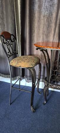 Wine Rack Narstool Table and Chairs 1