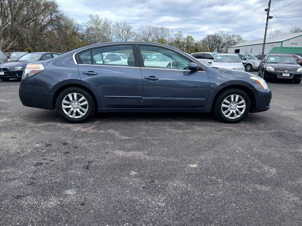 2010 NISSAN ALTIMA - $3,999 (BEACH PARK, ILLINOIS)63618900469889123