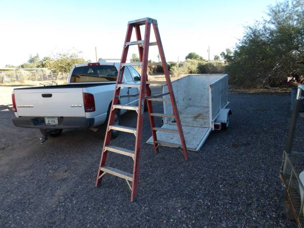 WERNER T7408 Double Step 8" Ladder 1