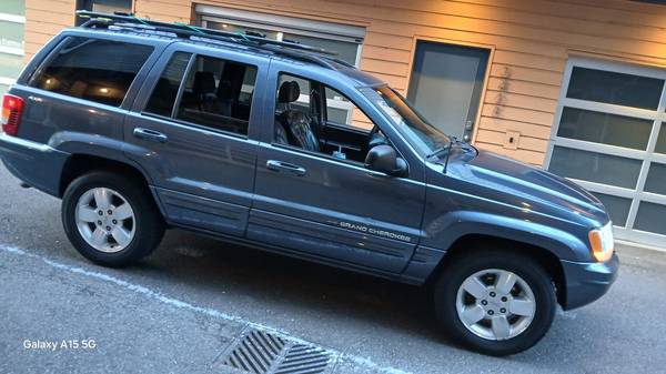 2002 Jeep Grand Cherokee limited solo 58,000 millas originales 8 4.7 tracción - $6,800 (Seattle Alki)63624377087363122
