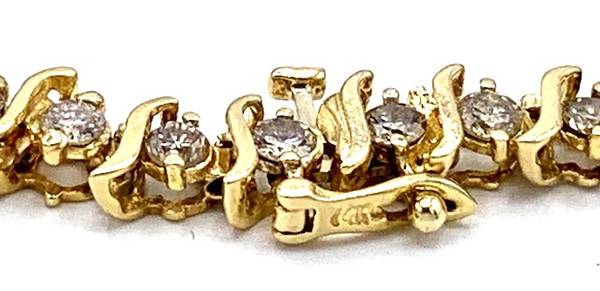 Women's 8.5 inch 14K Gold Approx 4 Carat Diamond (40) Tennis Bracelet - $2,750 (Oceanside)63442606384387124