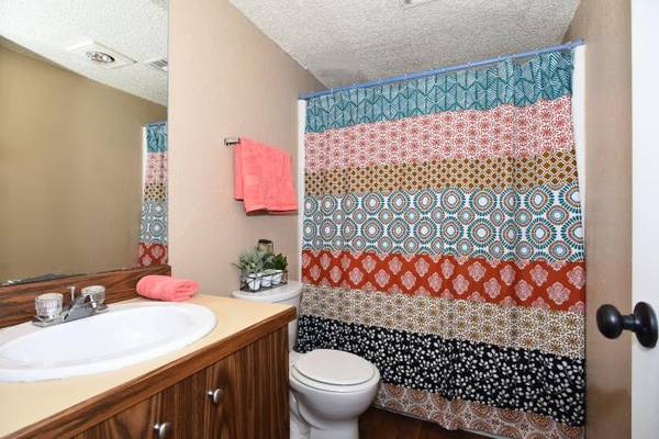 $1,059 / 2br - 900ft2 - 2B/2B - Water & Trash Included - Jenks School (The Summit of Jenks)63982131674882120