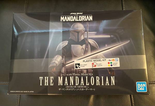 STAR WARS THE MANDALORIAN MODEL!!!BRAND NEW!!! 1
