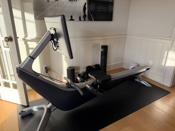 Hydrow Pro Rowing Machine w/ mat-Excellent Condition 1