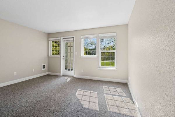 $1,825 / 2br - 942ft2 - TV Lounge, Patio/Balcony, 24 Hour Fitness Gym (7875 SW Vlahos Dr, Wilsonville, OR)63820909142659124