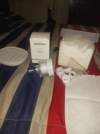 Cleer skin Bubble cleansing cloth kit. 1
