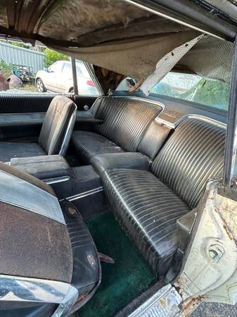 1964 ford thunderbird con título - $1,000 (Gig harbor)63617918608131121