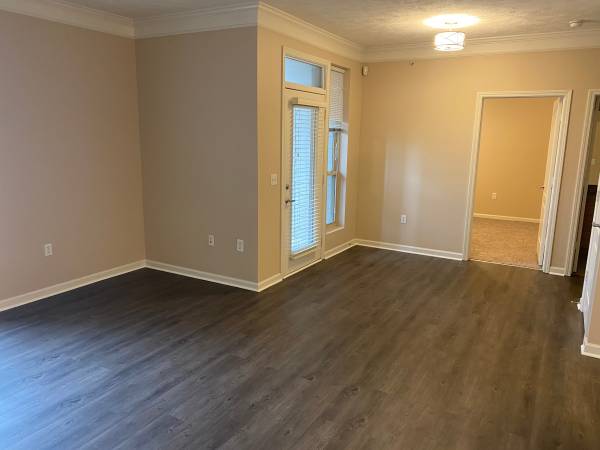 $1,150 / 1br - Cancel Your Gym Membership, We Have TWO GYMS! FREE FIRST MONTH RENT!64021009196289124