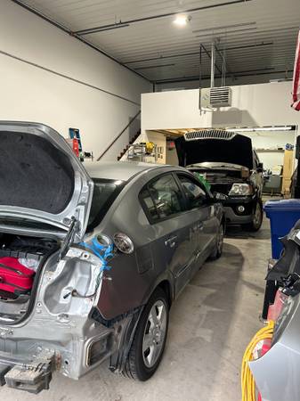 $4,850 / 5040ft2 - Ventas de autos / Garaje de mecánico 2 almacenes con 2 puertas de garaje de 14 pies, (Derry)63931789146883124