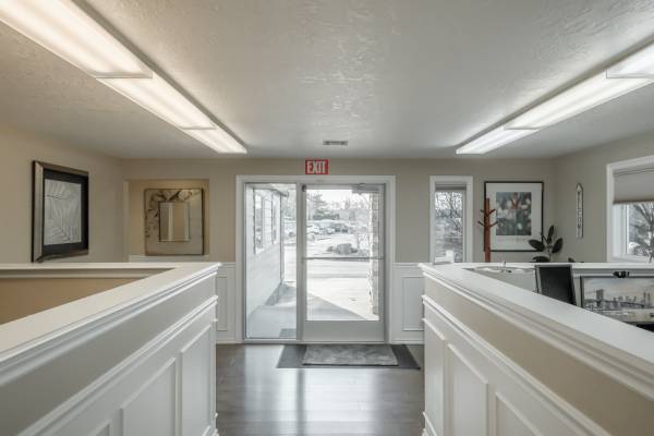 $825,000 / 2768ft2 - ***OUTSTANDING INCOME-7.95% cap rate*** (Albany)63624697822595123