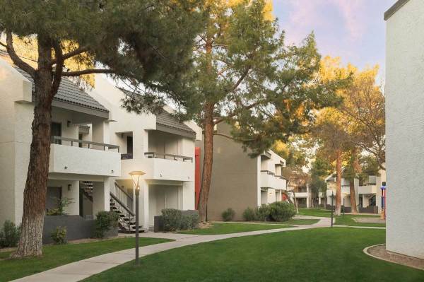 $1,149 / 1br - 564ft2 - Wow! You'll love this amazing 1 bed 1 bath home in Gilbert (Gilbert - North Gilbert)63966951942275123