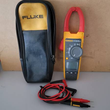 FLUKE 375 TRUE RMS CLAMP METER 1