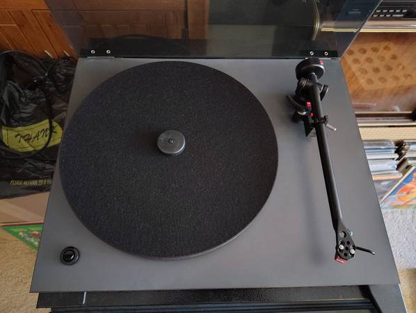 NAD 533 manual belt drive turntable with cart,excellent condition 1