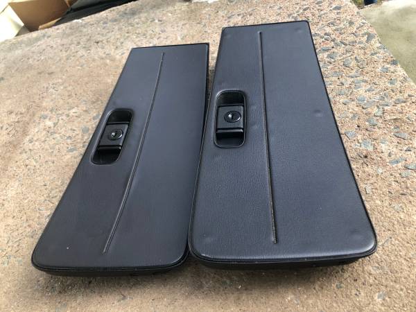 Puerta del compartimento de guantes Saab 900 clásico - $50 (Derby)63435923339777122