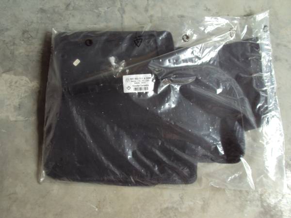 VW Cloth Floor Mats/ Black 1