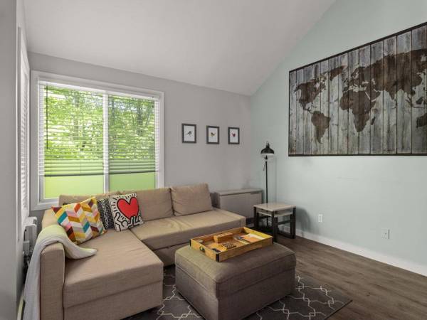 $1,500 / 1br - 772ft2 - Excelente condominio en el corazón del valle Mad River. (Fayston, VT)63969737576963120