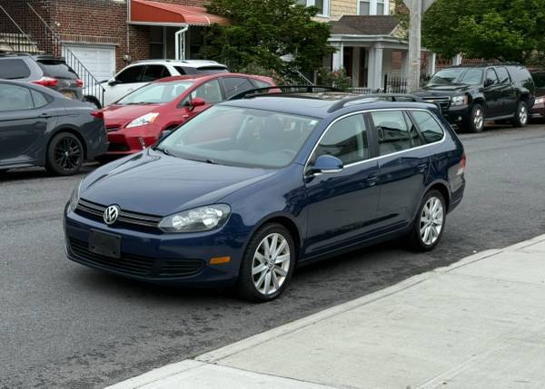 2013 Volkswagen Jetta 2.0 TDI Sportwagen cargado, funciona perfectamente, diésel limpio VW - $5,300 (Brooklyn)63614542820097120