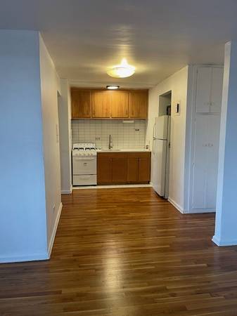 $2,387 / 1br - 800ft2 - Spacious converted bed bedroom, close to Subway 40 min to City (Sheepshead Bay)63945495412866124