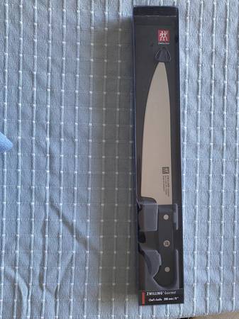 Zwilling chef knife 8” 1