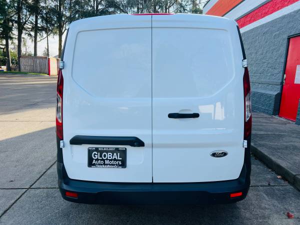 2015 Ford TRANSIT CONNECT XL - Photo 6