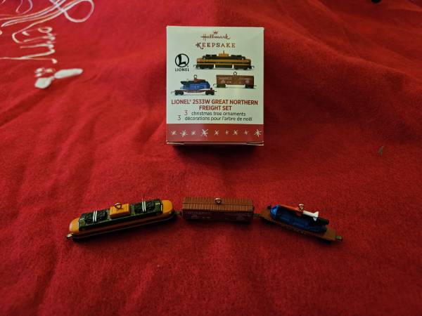 2016 Hallmark Keepsake LIONEL 2533W Northern Freight Set 1