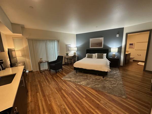 $1,940 / 509ft2 - Waterfront views and Amazing Amenities! 2nd and John Apartments! (Lower Queen Anne)63852580217601120
