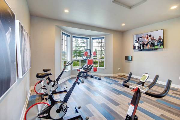 $2,688 / 2br - 1008ft2 - Where Convenience Meets Comfort  Your Next Home in Silverdale63850755842177123