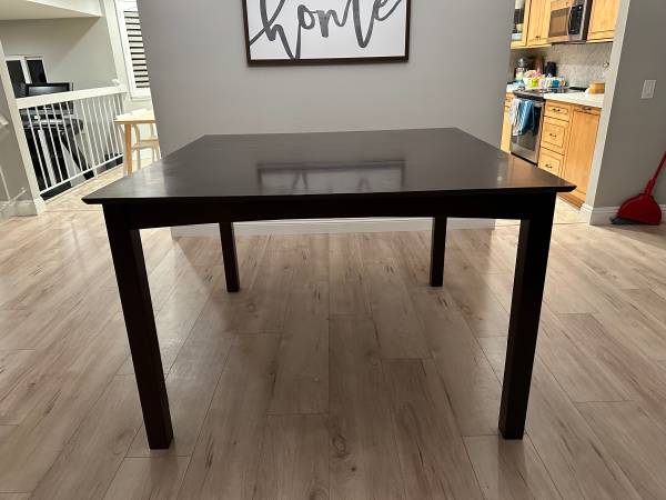 Dining Table (high-top) with 8 chairs 1