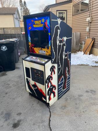 Space Invaders Arcade Game 1