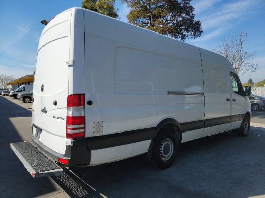 *2014 FREIGHTLINER SPRINTER CARGO VAN 2500 170" 159 mil millas ⭐s* - $26,500 (hayward / castro valley)63470419114243123