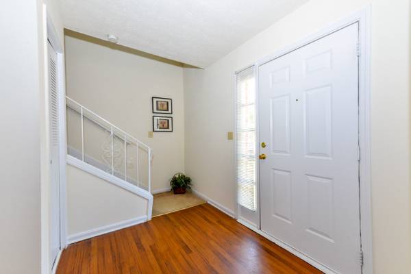 $1,444 / 3br - 1521ft2 - Limpio y amplio de 1521 pies cuadrados, 3 habitaciones / 2.5 baños con hermosas vistas (Morrow - Cerca de Clayton Junction)63964128200706121