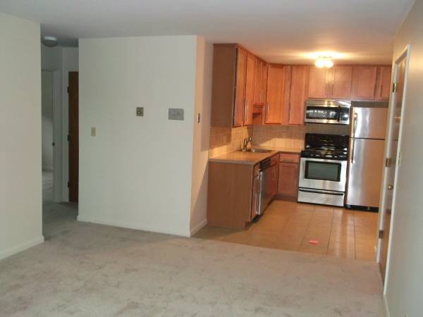 $2,250 / 1br - Heat and Hot Water Incl -  1 bedroom available in Newton- Auburndale (Newton)63620219506433122