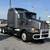 1999 Kenworth T-600 1 thumbnail