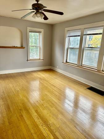$1,595 / 2br - 950ft2 - Albany Park/ Mayfair Fully Rehabbed Two Bedroom (Albany Park, North Park, Mayfair)64041808138369121
