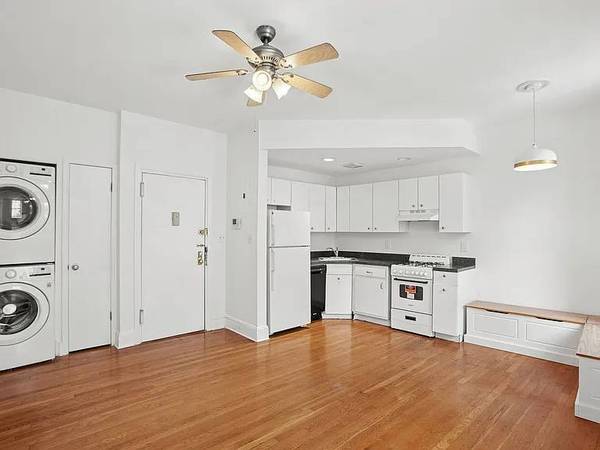 $1,010 / 1br - 500ft2 - Bright, Clean, and Comfortable 1-Bedroom Pacific Grove (Pacific Grove)64055520739330120