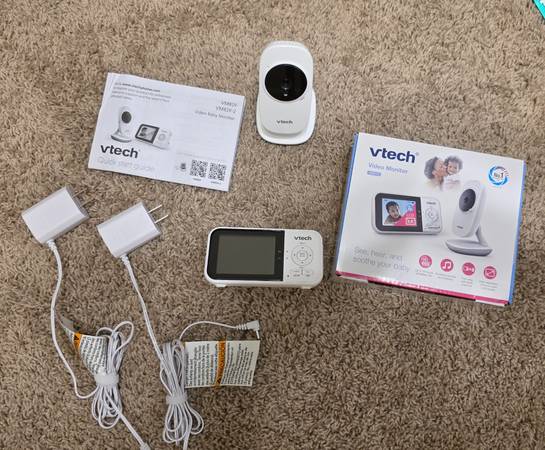 VTech VM819 Baby Monitor with Camera and Audio, 2.8” Screen Portable Baby Came 1