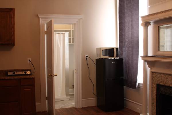 $885 Efficiency 1