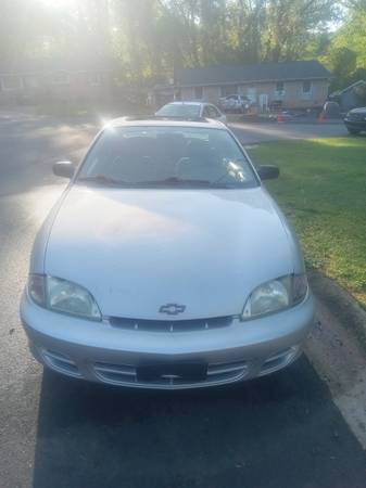 2004 chevrolet cavalier  4cyl sunroof 160k - $1,999 (Stone mountain)63621327563521120