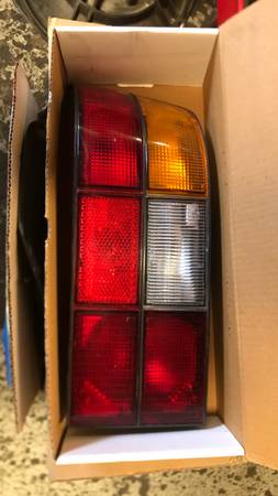 Porsche 944 tail light 1