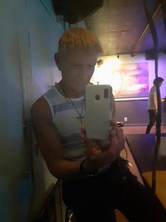 Guitar/Singer LGBT to Team with Violin/Fiddle (Phoenix)64300239705985121