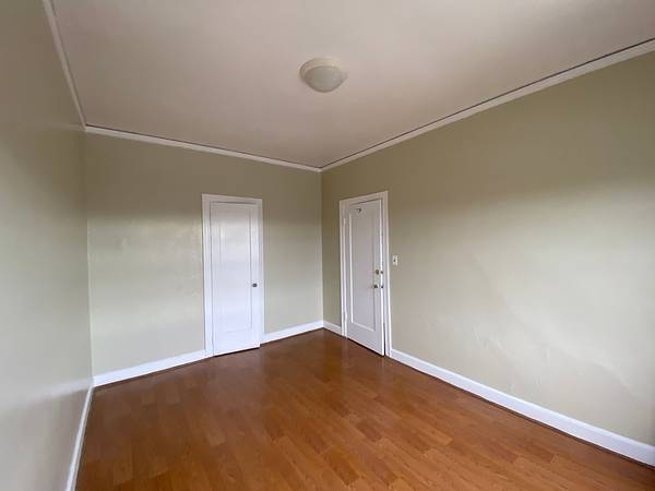$1,300 / 1br - 1BR | Vista de la bahía | Unidad clásica de SF con techos altos (Oakland)63813662756353121