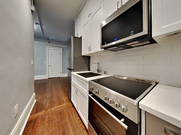 $2,795 / 1br - Charming Jr. 1-BR Unit just Steps away from Sutter Fine Foods! (downtown / civic / van ness)64030486354945120