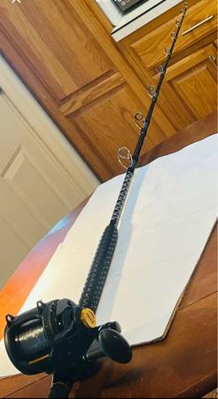 Custom Offshore Chunking Setup: 7ft Rh customs Composite Rod & PENN Squall 16VS 1