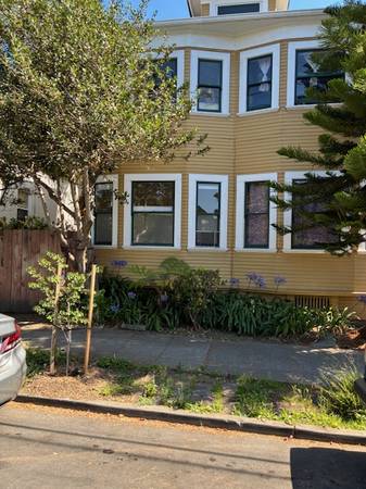 $2,050 / 1br - 580ft2 - 2100.00 1 dormitorio 2036-A Essex (berkeley)63824145603073120