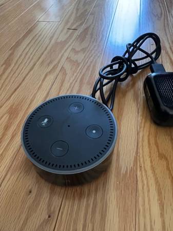 Amazon Echo Dot (2nd Generation) Smart Speaker RS03QR 1