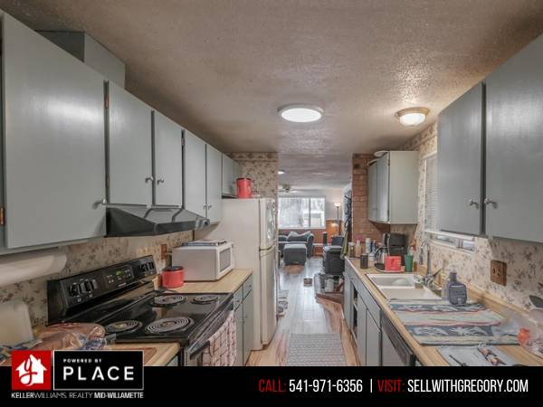 $595,000 / 3 hab - 1284 pies² - ¡Parcela, funcionalidad y flexibilidad todo en una propiedad! (Cheshire, OR)63373572598531122