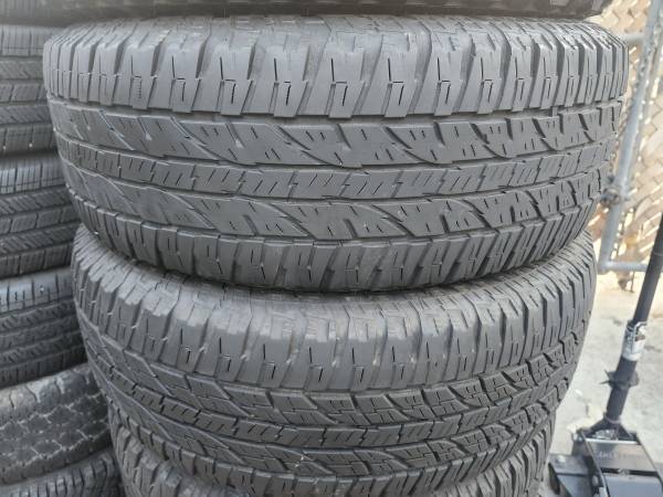 Great looking pair of used tires, size P285/70R17 1