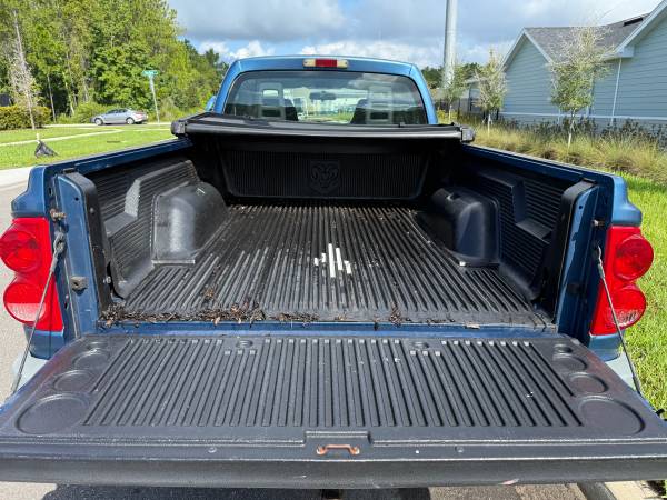 2007 Dodge Dakota Club Truck. 122K miles - $2,900 (Jacksonville)63470246416769122