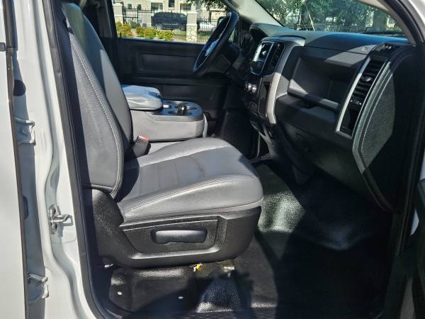 2014 RAM 1500 5.7L - Photo 4