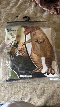 T-rex inflatable 1